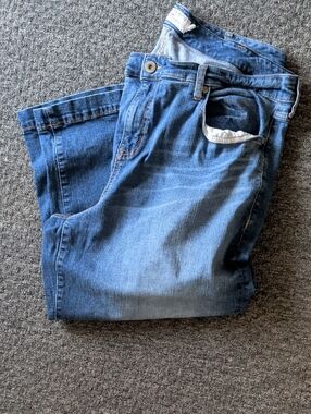 Torrid Capri jeans